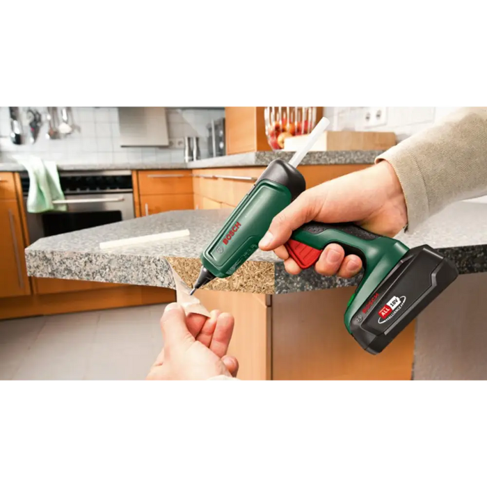 ПИСТОЛЕТ ЗА СИЛИКОН BOSCH АКУМУЛАТОРЕН