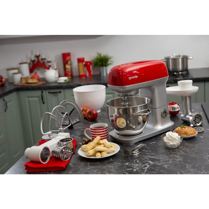 Планетарният робот Gorenje MMC1000RLR червен