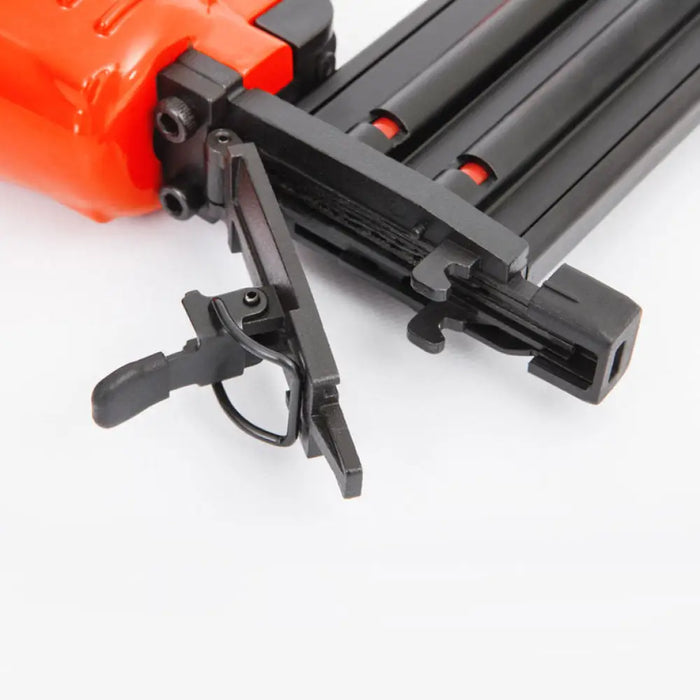 ПНЕВМАТИЧЕН ТАКЕР TACWISE DGN50V