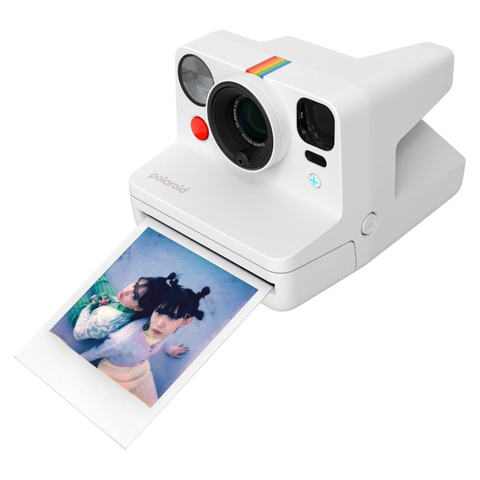 Фотоапарат за моментни снимки POLAROID NOW+ GEN 3 WHITE BUNDLE
