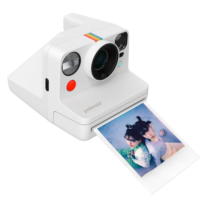 Фотоапарат за моментни снимки POLAROID NOW+ GEN 3 WHITE BUNDLE