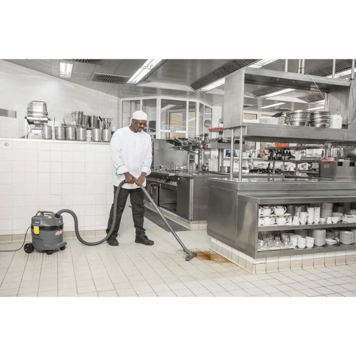 ПРАХОСМУКАЧКА KARCHER NT 22/1 Ap Te L
