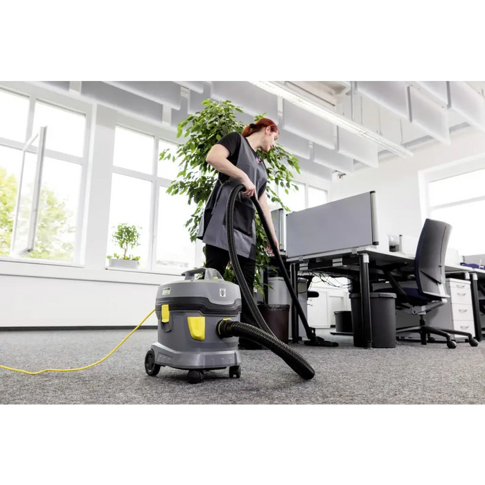 ПРАХОСМУКАЧКА KARCHER T 11/1 CLASSIC (1.527-197.0)