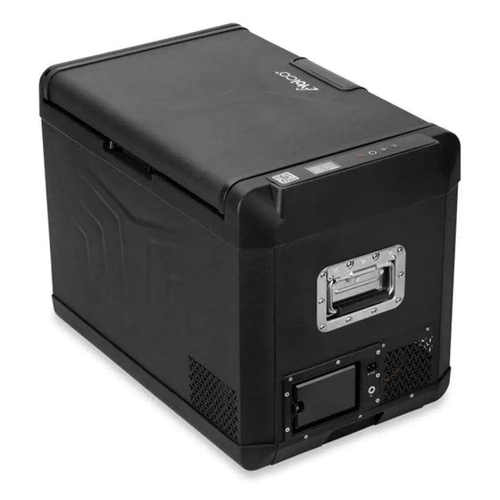 Преносим компресорен хладилник YOLCO GCX47 Black