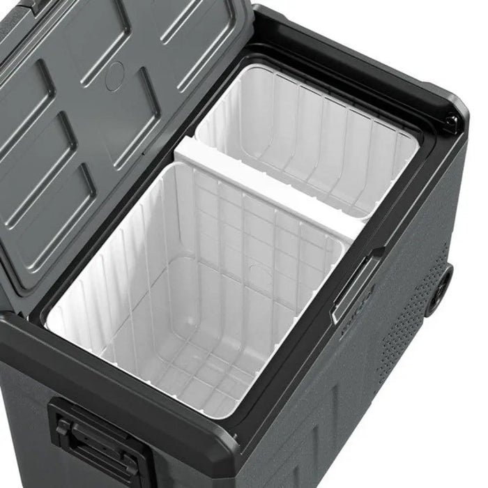 Преносим компресорен хладилник YOLCO TCX60 Carbon