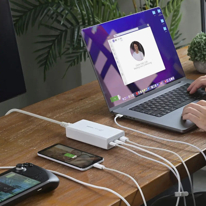 Преносима батерия Powerbank j5create JUP37185W-EN Бял