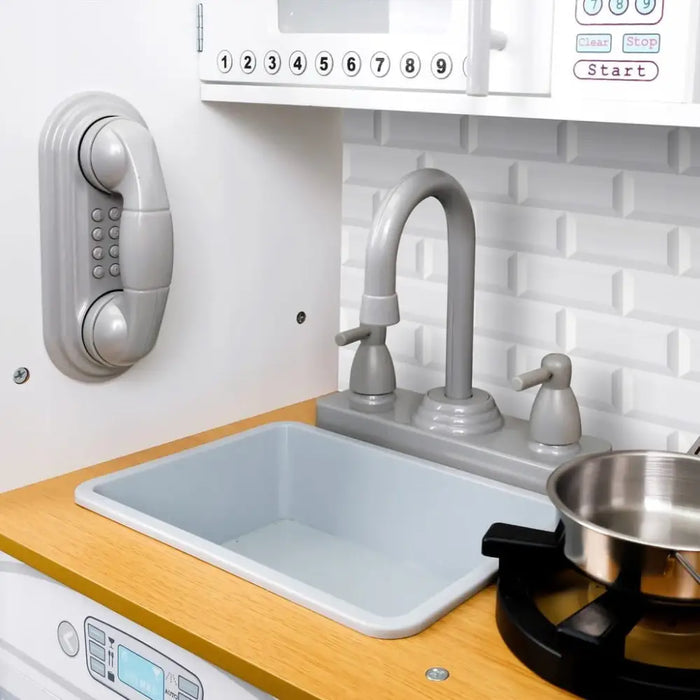 PROMIS Wooden children’s kitchen with accessories