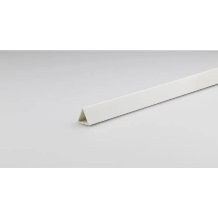 PVC ГЪВКАВ ПРОФИЛ 17MM/1M БЯЛ
