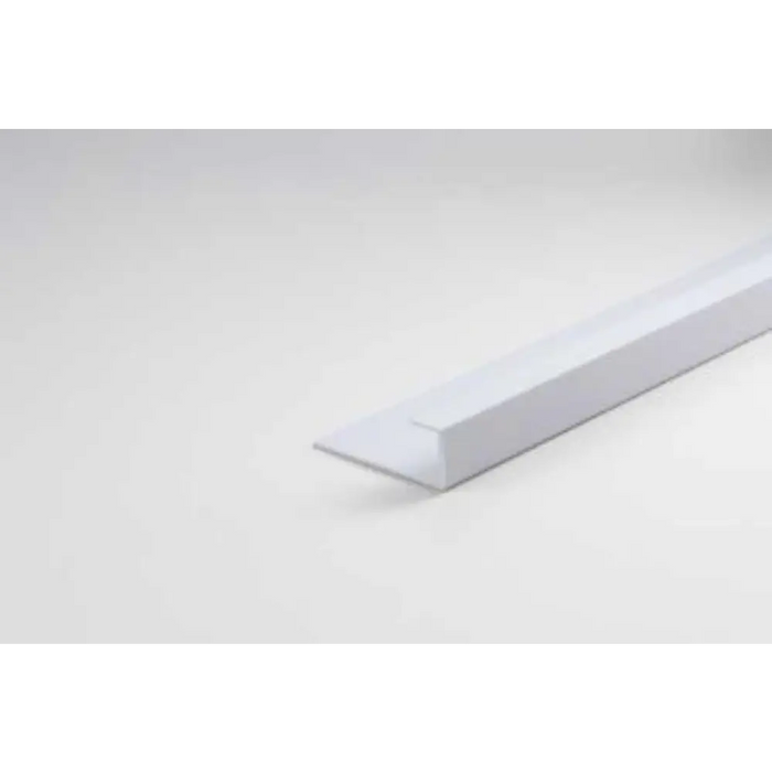 PVC ЪГЛОВ ПРОФИЛ 40Х15Х10Х1/1М БЯЛ САТЕН