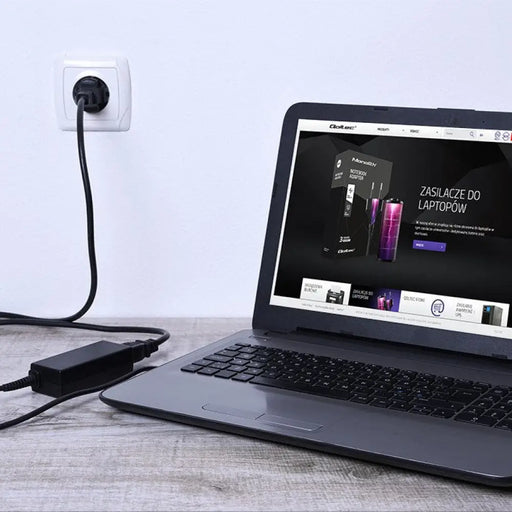 Qoltec 50052.90W.HP захранващ адаптер/инвертор Indoor Black