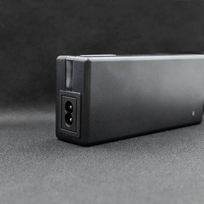 Qoltec 50760 Зарядно устройство за батерии за електронни