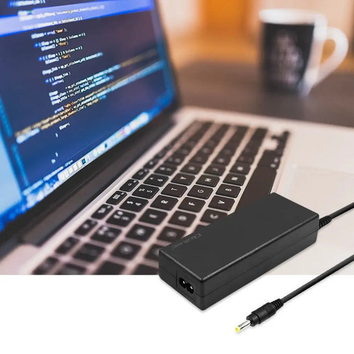 Qoltec 51038 захранващ адаптер/инвертор за вътрешен 65 W