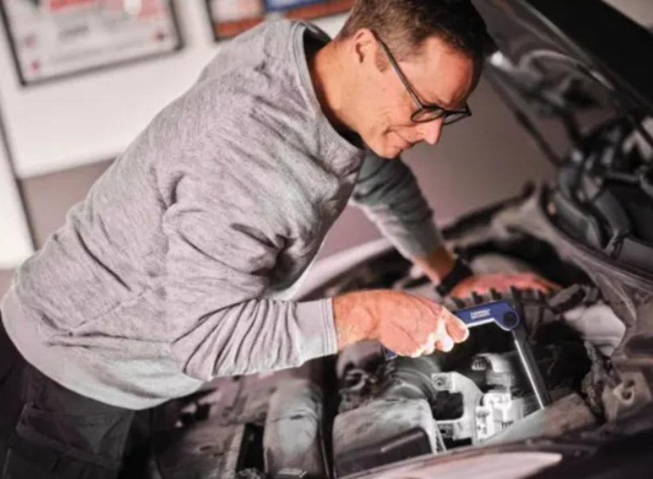 РАБОТНА ЛАМПА RAPID THE MECHANIC