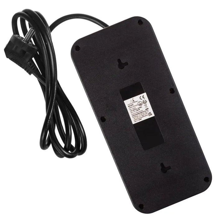 Разклонител Maclean удължител с 6 гнезда + 4xUSB 110-240V