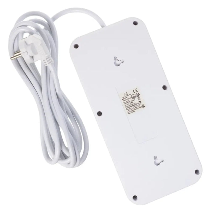 Разклонител Maclean удължител с 6 гнезда + 4xUSB 110-240V