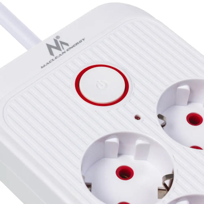Разклонител Maclean удължител с 6 гнезда + 4xUSB 110-240V