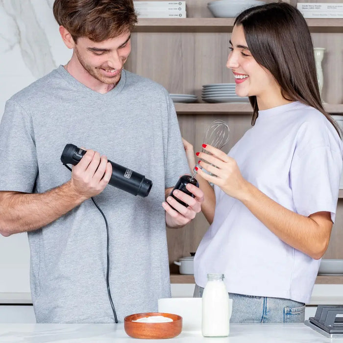 Ръчен пасатор Black + Decker BXHBA1501E