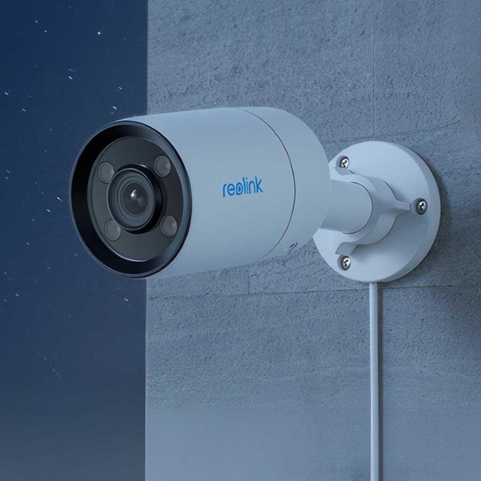 Reolink ColorX Series P320X - 4MP външна камера, нощно виждане с истински цветове, PoE, 3000K регулируема топла светлина