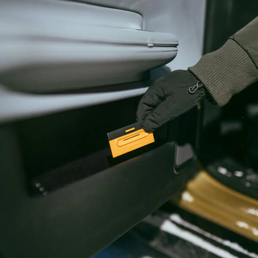 РЕЗЕРВНА СТЪРГАЛКА ЗА ЧЕТКА ЗА СНЯГ FISKARS FS 1078610