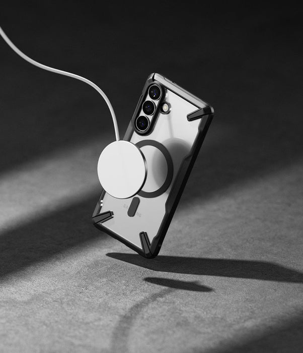 Ringke Fusion X Magnetic MagSafe калъф за Samsung Galaxy S26+ - прозрачен черен