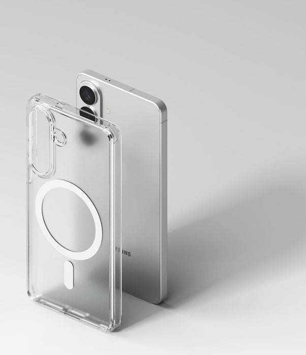 Ringke Fusion Magnetic MagSafe калъф за Samsung Galaxy S26 - прозрачен