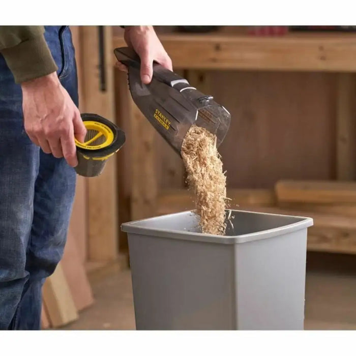 Ръчна прахосмукачка Stanley