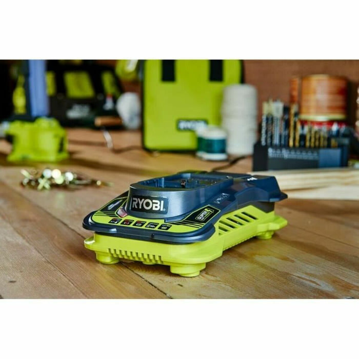 Зарядно за батерии Ryobi RC18150