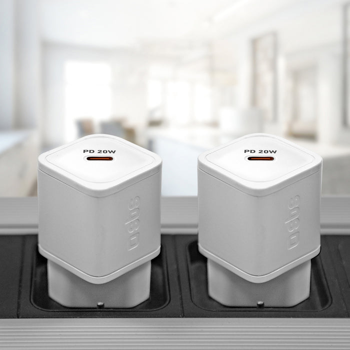 SBS TETRGAN1C20W 20W GaN стенно зарядно устройство с мощност - бяло
