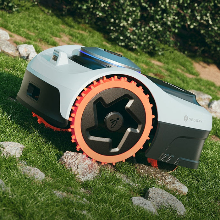 АКУМУЛАТОРНА КОСАЧКА РОБОТ SEGWAY i208E AWD 21.6 V, 5.10 Ah, ШИРИНА НА КОСЕНЕ 18.00 см, 800 m²