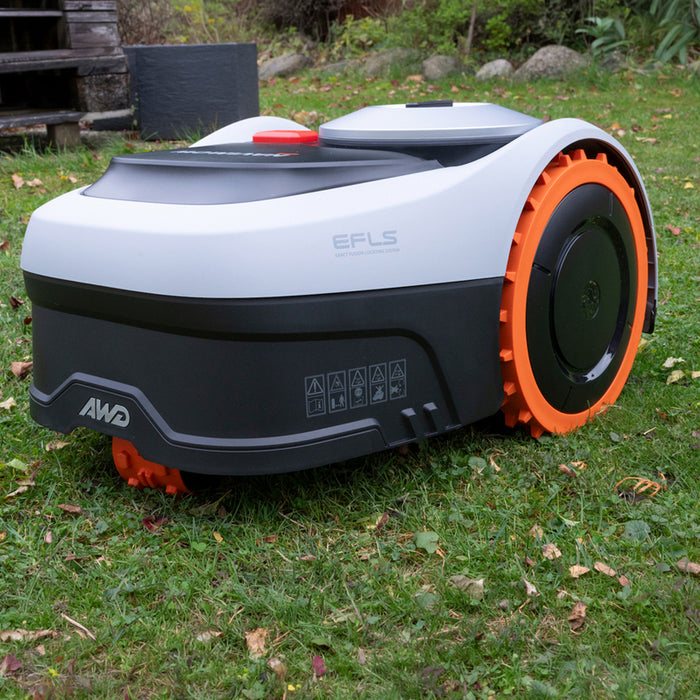 АКУМУЛАТОРНА КОСАЧКА РОБОТ SEGWAY i208E AWD 21.6 V, 5.10 Ah, ШИРИНА НА КОСЕНЕ 18.00 см, 800 m²