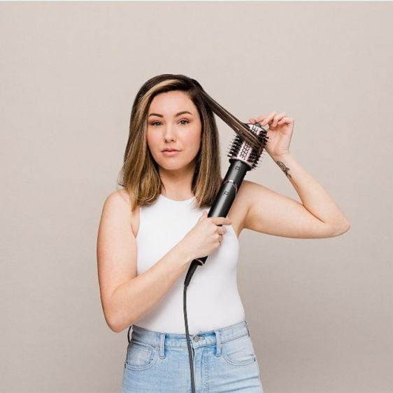Маша Shark FlexStyle 3-в-1 Air Styler и сешоар HD424DE