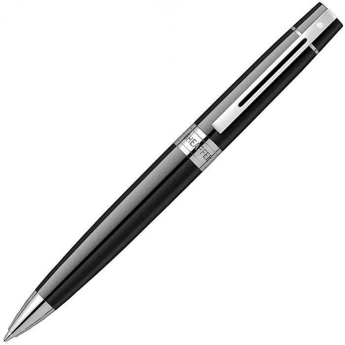 Комплект химикалка Sheaffer 300 - Glossy Black With Chrome Trim, с калъф за пишещо средство