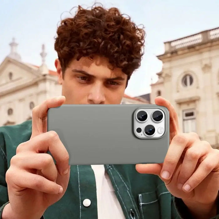 Силиконов калъф Tech-Protect MagSafe за iPhone 16 Pro - сив