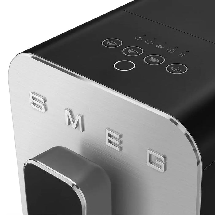 Smeg Collection Еспресо кафе машина BCC12BLMEU Черна