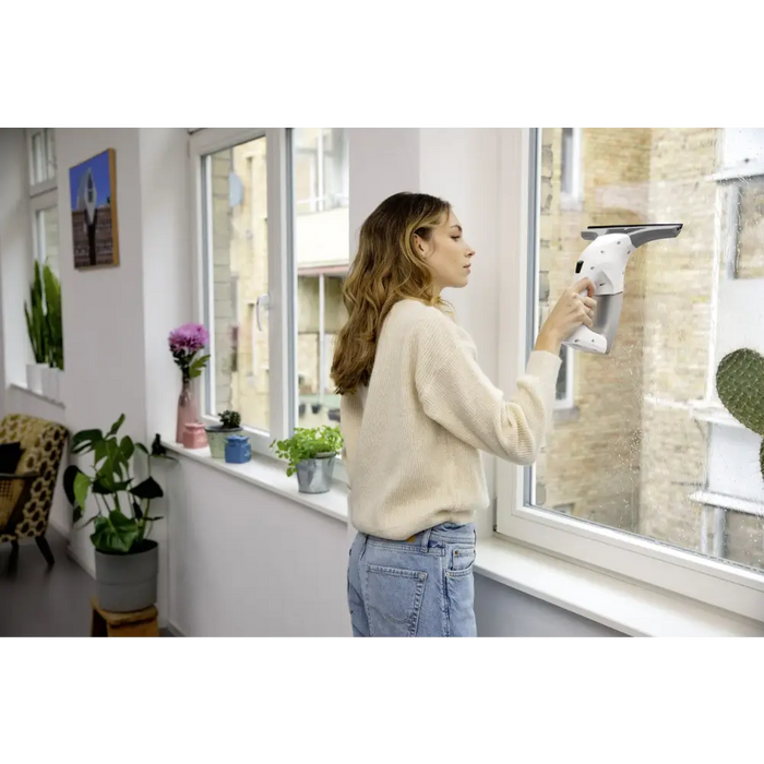 СТЪКЛОЧИСТАЧКА KARCHER WV 1 PLUS