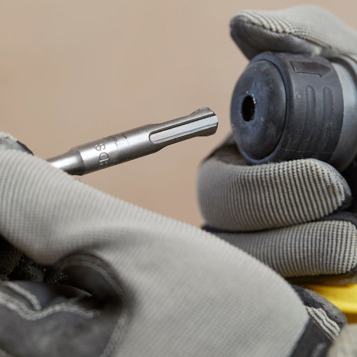 АКУМУЛАТОРЕН БЕЗЧЕТКОВ ПЕРФОРАТОР STANLEY SFMCH900M22-QW 18 V, 2.00 J, SDS PLUS, БРОЙ БАТЕРИИ 2, 4.00 Ah, КУФАР