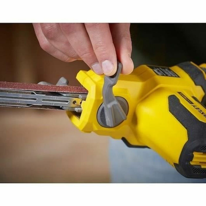 Лентова шлифовъчна машина Stanley SFMCE210D2K-QW