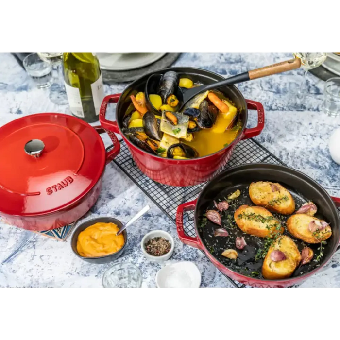 Staub La Cocotte Round Cast iron Casserole baking dish --