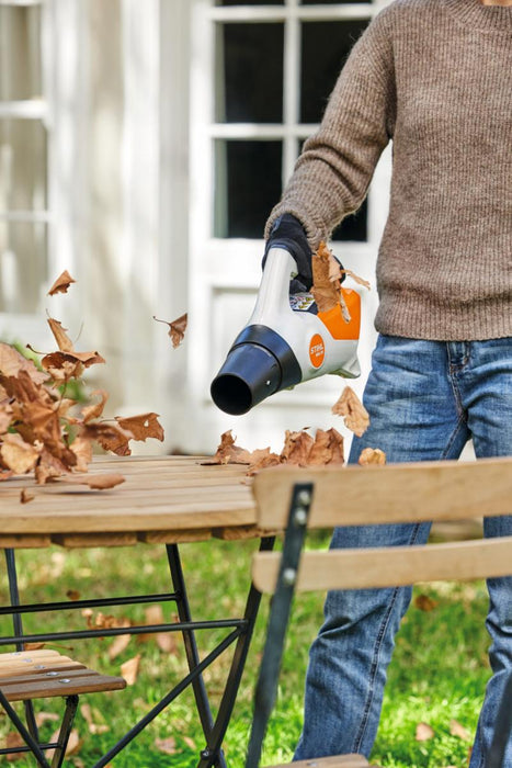 АКУМУЛАТОРНА ДУХАЛКА STIHL BGA 30 К-КТ