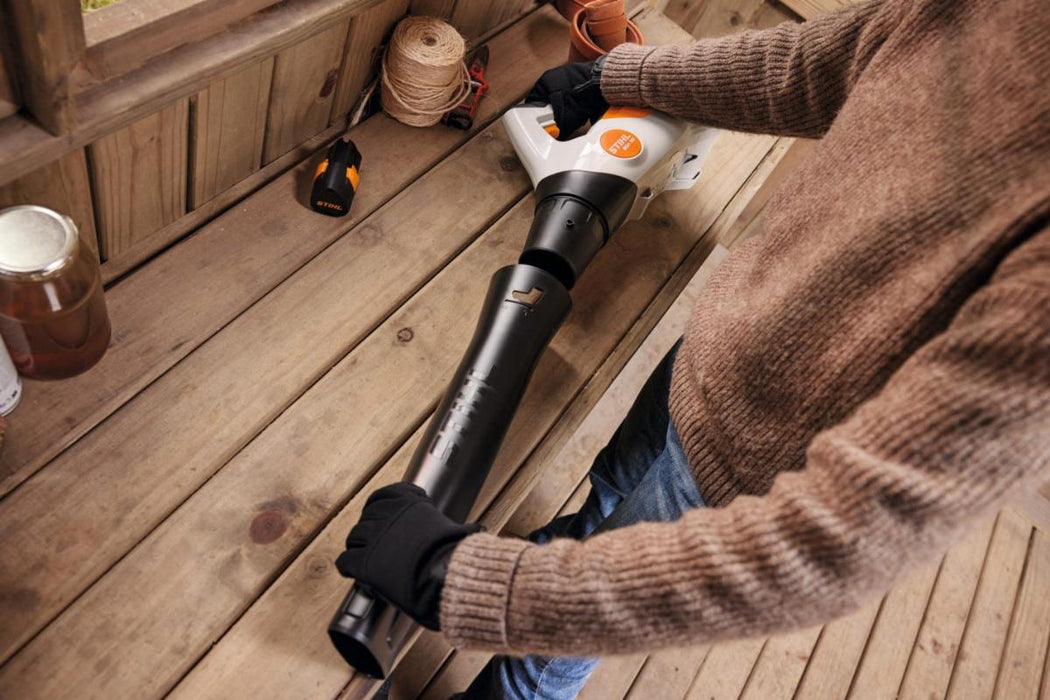 АКУМУЛАТОРНА ДУХАЛКА STIHL BGA 30 К-КТ