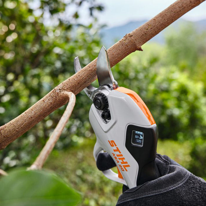 АКУМУЛАТОРНА ЛОЗАРСКА НОЖИЦА STIHL ASA 20 12 V, БРОЙ БАТЕРИИ 1, 2.10 Ah