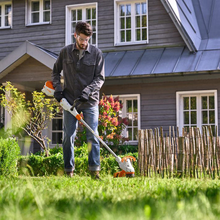 АКУМУЛАТОРЕН ТРИМЕР STIHL FSA 50 36 V, БРОЙ БАТЕРИИ 1, 2.00 Ah, ШИРИНА НА КОСЕНЕ 28.00 см