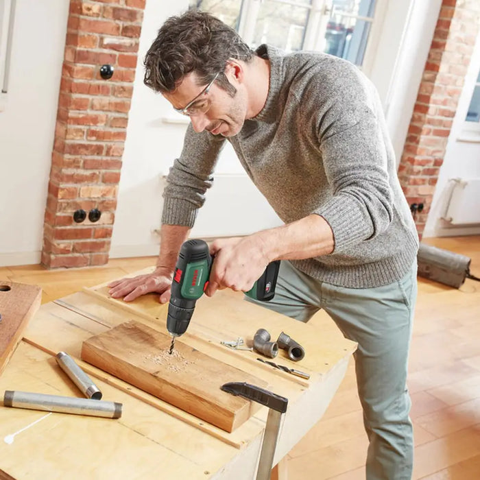 Стрелкаща бормашина BOSCH UniversalImpact 18 18 V 34 Nm