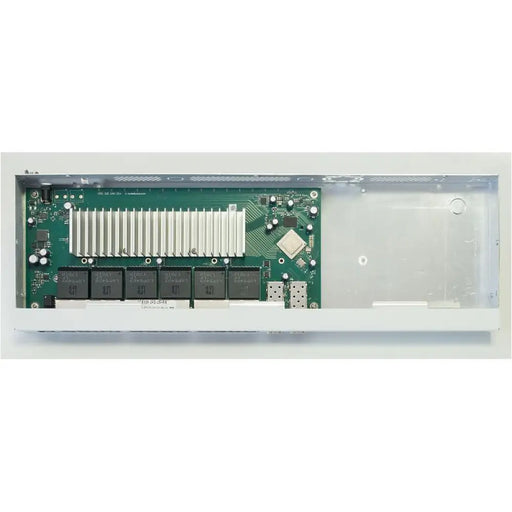 Суич MikroTik CRS326-24S + 2Q + RM 24 x Gigabit Ethernet