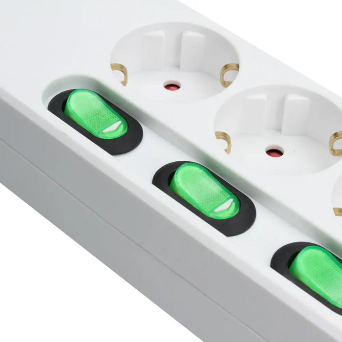 Табло с 3 гнезда с бутон за включване TM Electron 3680 W