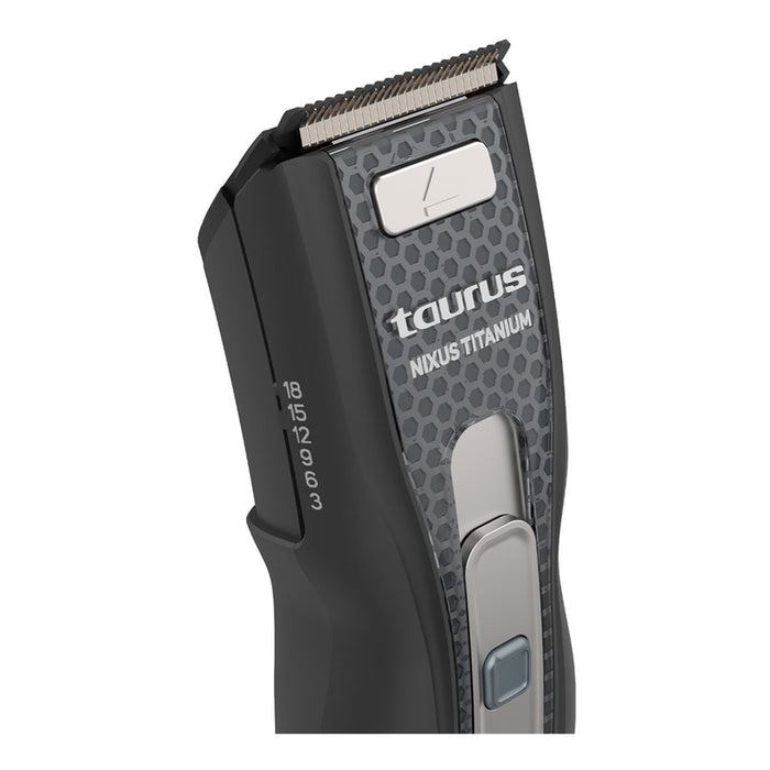 Машинка за подстригване TAURUS HCA700 ЧЕРЕН, РАБОТА НА БАТЕРИЯ