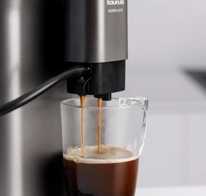 Еспресо машина Taurus Accento Latte; Бяло кафе 20 бара