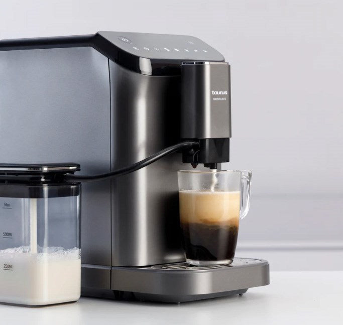 Еспресо машина Taurus Accento Latte; Бяло кафе 20 бара