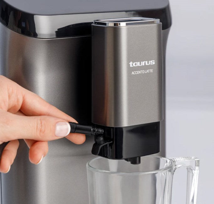 Еспресо машина Taurus Accento Latte; Бяло кафе 20 бара