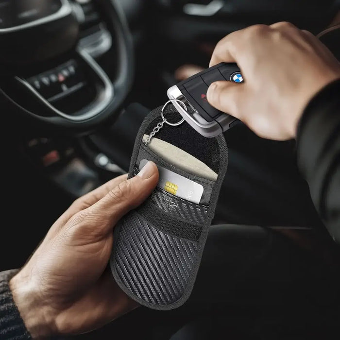 Tech-Protect KLR100 RFID блокираща калъфка за автомобилен